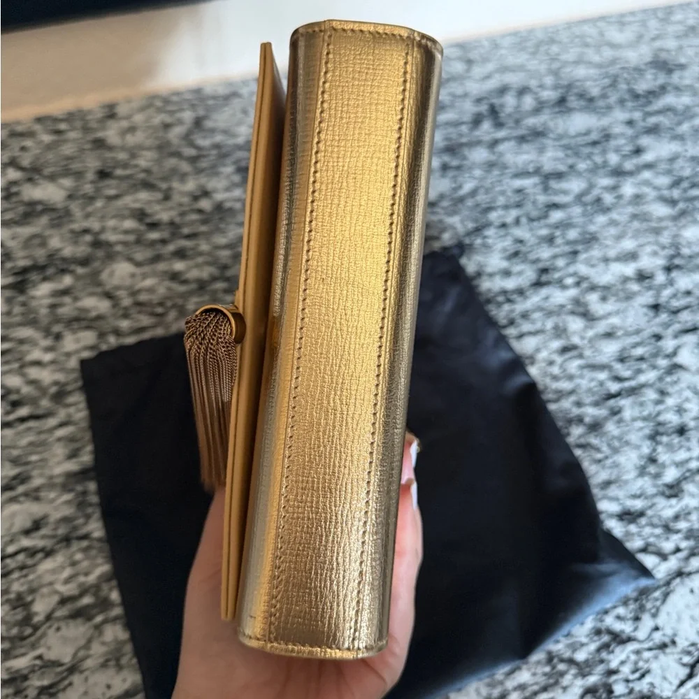 Saint Laurent YSL KATE SMALL TASSEL IN METALLIC LEATHER - Picture 5 of 9